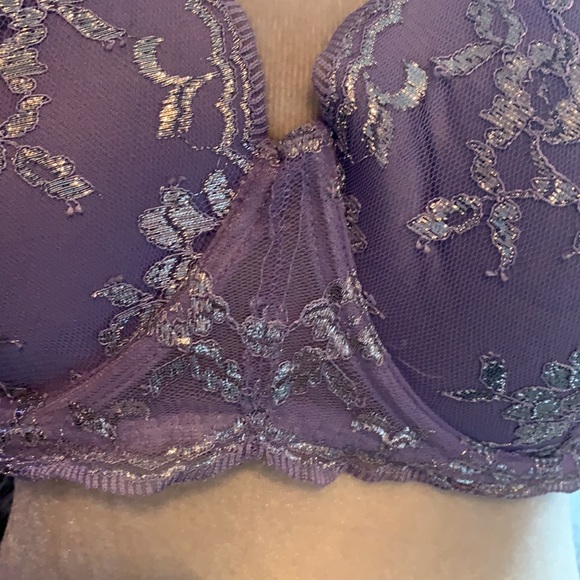 Victoria’s Secret lines Demi bra 38DDD - Picture 2 of 8